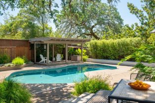 Single Family Residence,  Jessie court, Windsor, CA 95492 - 4