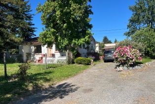 Residential Lease, 20 Eucalyptus Rd #A, Petaluma, CA  Petaluma, CA 94952