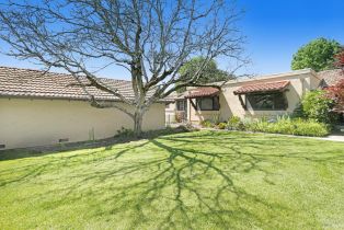 Condominium,  La Mancha way, Sonoma, CA 95476 - 2