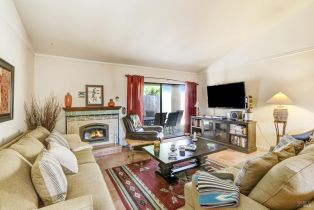 Condominium,  La Mancha way, Sonoma, CA 95476 - 10