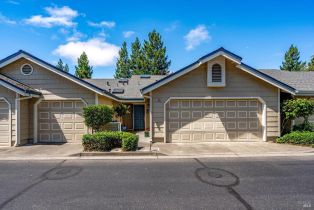 Condominium,  Stonefield lane, Santa Rosa, CA 95403 - 5