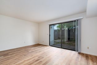 Condominium,  Elbridge avenue, Cloverdale, CA 95425 - 18