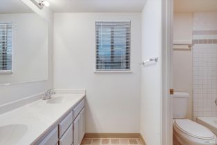Condominium,  Elbridge avenue, Cloverdale, CA 95425 - 12