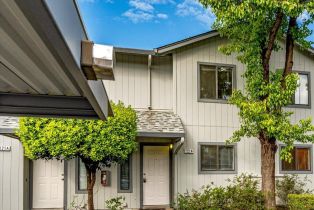 Condominium,  Elbridge avenue, Cloverdale, CA 95425 - 4