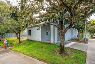 Condominium,  Elbridge avenue, Cloverdale, CA 95425 - 32