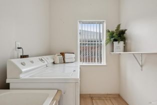 Single Family Residence,  Emerald drive, Calistoga, CA 94515 - 38