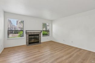 Condominium,  Mission boulevard, Santa Rosa, CA 95409 - 2