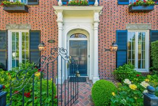Single Family Residence, 853 D St, Petaluma, CA  Petaluma, CA 94952
