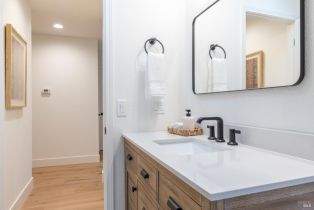Single Family Residence,  Chiquita road, Healdsburg, CA 95448 - 32
