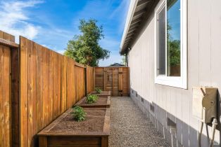 Single Family Residence,  Round court, Petaluma, CA 94952 - 46
