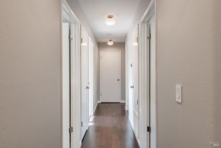 Single Family Residence,  Round court, Petaluma, CA 94952 - 35