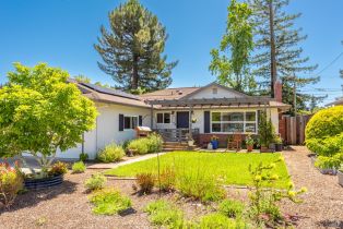 Single Family Residence, 7925 Juanita Ct, Sebastopol, CA  Sebastopol, CA 95472