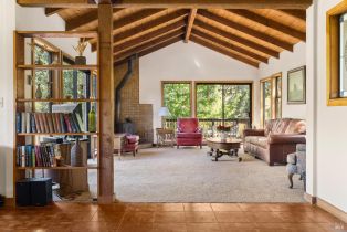 Single Family Residence,  Taylor lane, Occidental, CA 95465 - 5