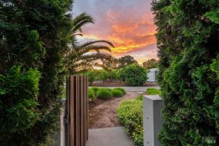 Single Family Residence,  Eastside road, Healdsburg, CA 95448 - 4