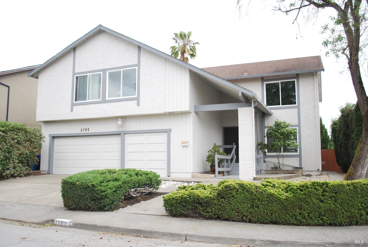 Single Family Residence, Capistrano drive, Petaluma, CA 94954 - 1