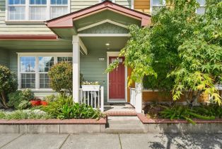 Condominium,  Windsor road, Windsor, CA 95492 - 5
