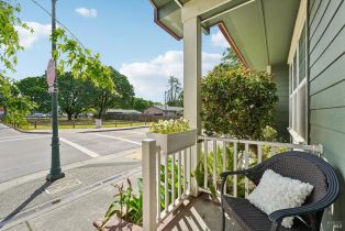 Condominium,  Windsor road, Windsor, CA 95492 - 4