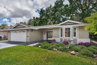 Single Family Residence, 6514 Meadowgreen Pl, Santa Rosa, CA  Santa Rosa, CA 95409