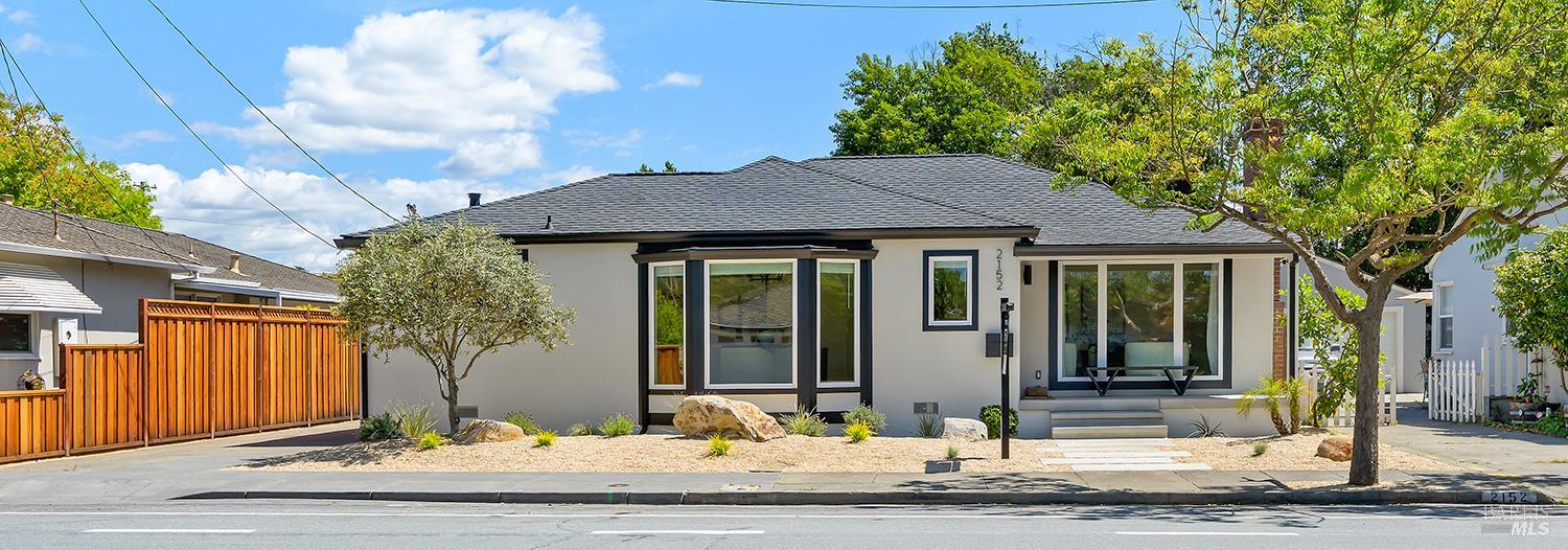 Single Family Residence, Montecito avenue, Santa Rosa, CA 95404 - 1