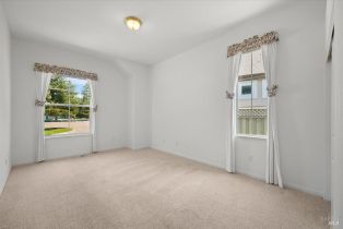 Single Family Residence, Vintage court, Petaluma, CA 94954 - 11