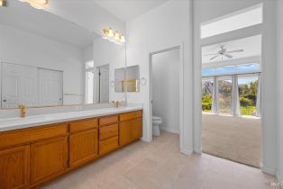Single Family Residence, Vintage court, Petaluma, CA 94954 - 29
