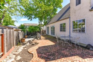 Single Family Residence, Lloyd court, Napa, CA 94558 - 30