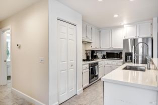 Single Family Residence,  Starr circle, Windsor, CA 95492 - 12