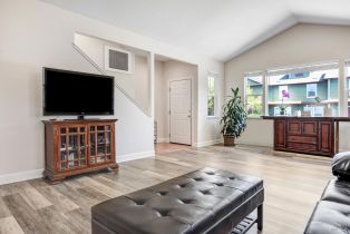 Single Family Residence,  Starr circle, Windsor, CA 95492 - 5