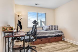 Single Family Residence,  Starr circle, Windsor, CA 95492 - 28