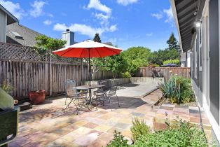 Single Family Residence,  Starr circle, Windsor, CA 95492 - 29