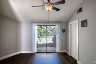 Condominium,  Mission boulevard, Santa Rosa, CA 95409 - 4