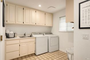 Single Family Residence, Tee drive, Healdsburg, CA 95448 - 18
