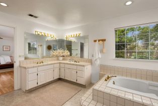 Single Family Residence, Tee drive, Healdsburg, CA 95448 - 28