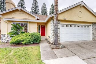 Single Family Residence, 346 Summer Rain Dr, Windsor, CA  Windsor, CA 95492
