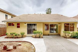 Single Family Residence,  Summer Rain drive, Windsor, CA 95492 - 4