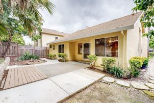 Single Family Residence,  Summer Rain drive, Windsor, CA 95492 - 45