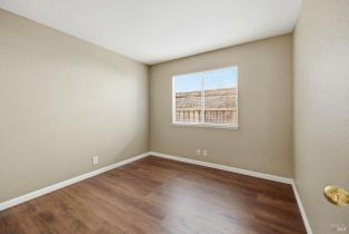 Single Family Residence,  Summer Rain drive, Windsor, CA 95492 - 39