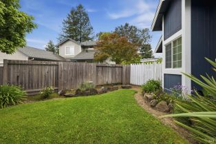 Single Family Residence, White Chapel court, Santa Rosa, CA 95401 - 4