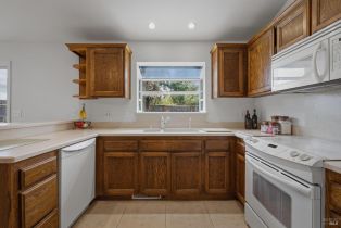 Single Family Residence, White Chapel court, Santa Rosa, CA 95401 - 25