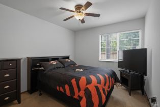 Single Family Residence, White Chapel court, Santa Rosa, CA 95401 - 39