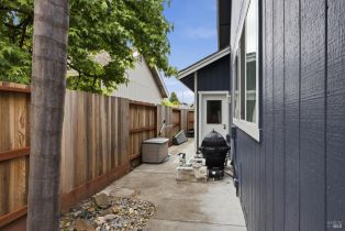 Single Family Residence, White Chapel court, Santa Rosa, CA 95401 - 21