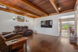 Single Family Residence,  Kay drive, Windsor, CA 95492 - 4