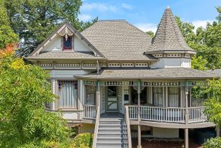 Single Family Residence, 401 Matheson St, Healdsburg, CA  Healdsburg, CA 95448