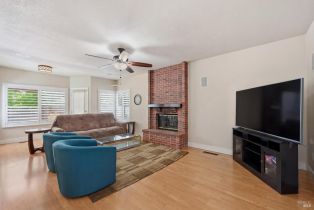 Single Family Residence,  Montez court, Windsor, CA 95492 - 24