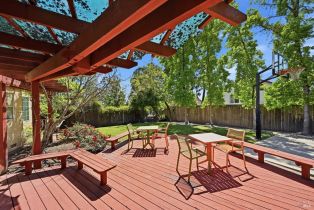 Single Family Residence,  Montez court, Windsor, CA 95492 - 14