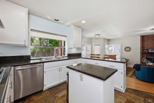 Single Family Residence,  Montez court, Windsor, CA 95492 - 27