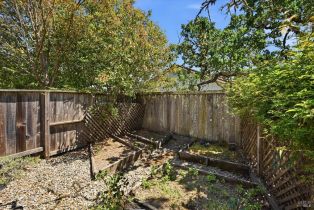 Single Family Residence,  Montez court, Windsor, CA 95492 - 3