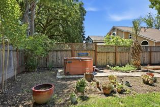 Single Family Residence,  Dartmouth way, Windsor, CA 95492 - 27
