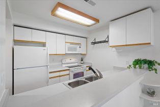 Condominium, Mission boulevard, Santa Rosa, CA 95409 - 2