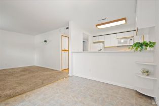 Condominium, Mission boulevard, Santa Rosa, CA 95409 - 9